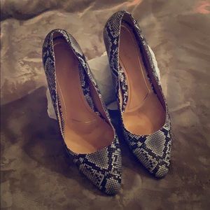 Vionic-Women’s Size 10 Snake Skin Print Pumps